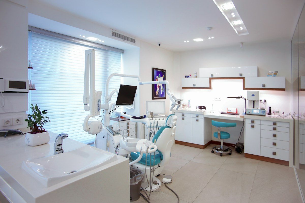 Dental office with a chairside screen